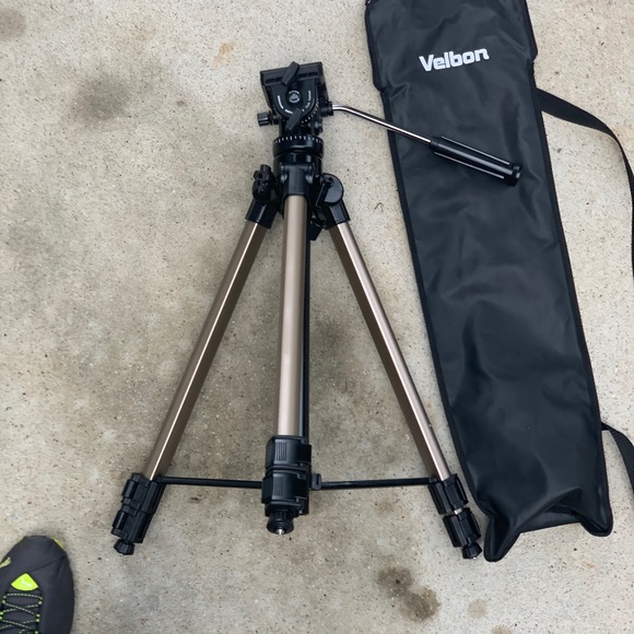 Velbon camera mount - Picture 3 of 3